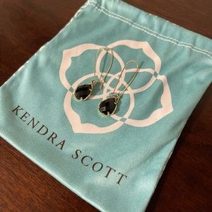 Kendra scott earrings